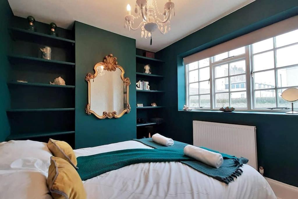 Holiday home Mermaid House - Close To Beach - By Crown Gardens