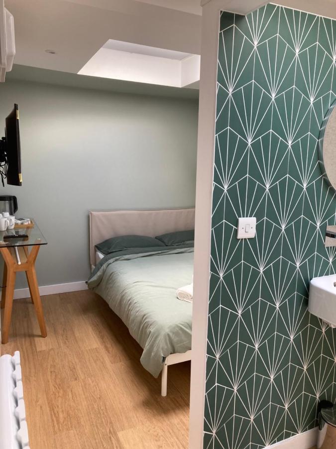 Ensuite Guest Unit With Ac And Free On-street Parking Brighton