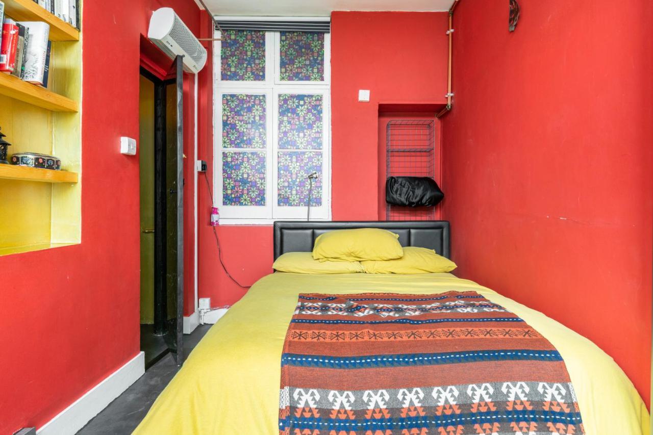 Hideaway In The Centre Of