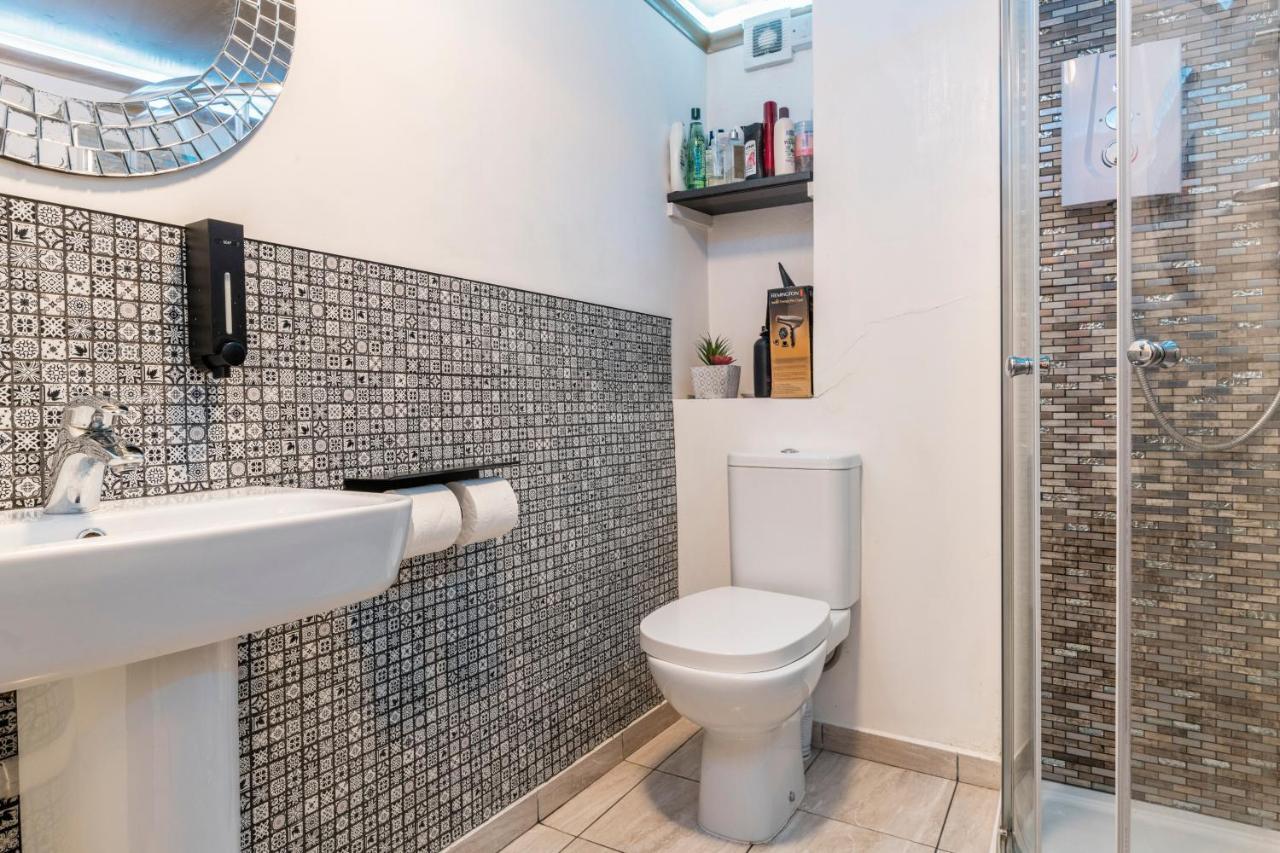 Apartment Hideaway In The Centre Of *