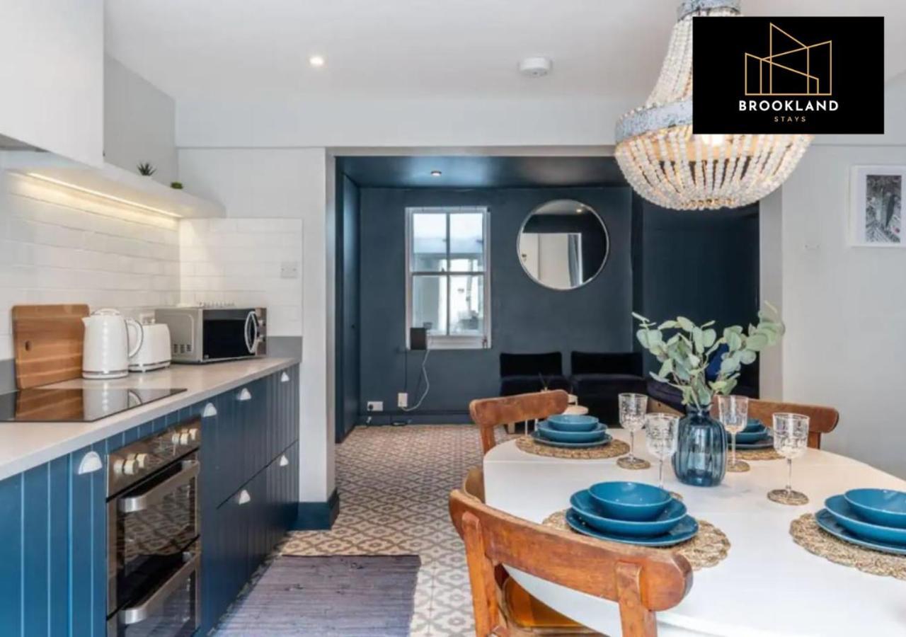 Four Bedroom House By Brookland Serviced Short Lets & With Free Wifi Holiday home Brighton