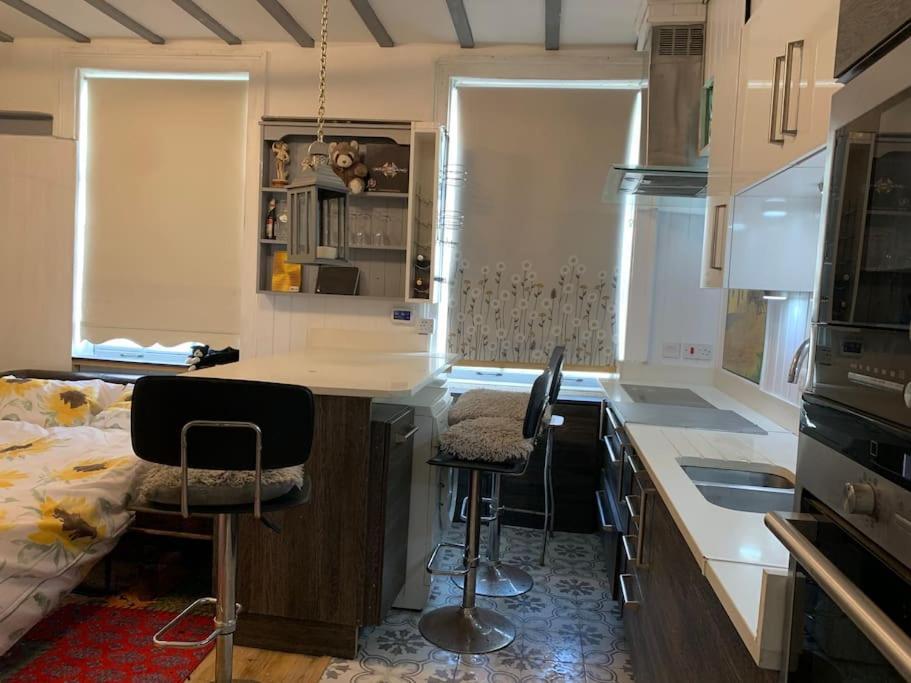One Bedroom In Heart Of
