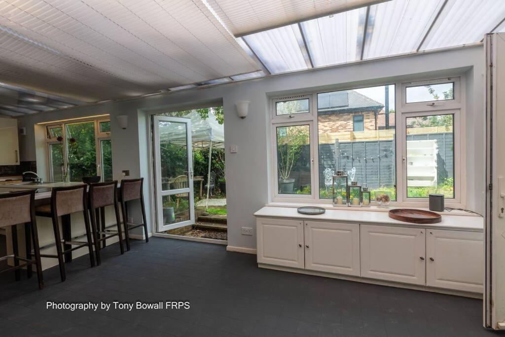 Art Deco Spacious House Brighton