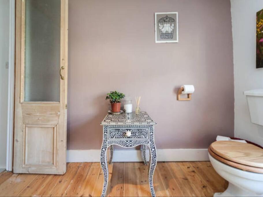 Three Bedroomed Victorian Family House, Garden Holiday home *