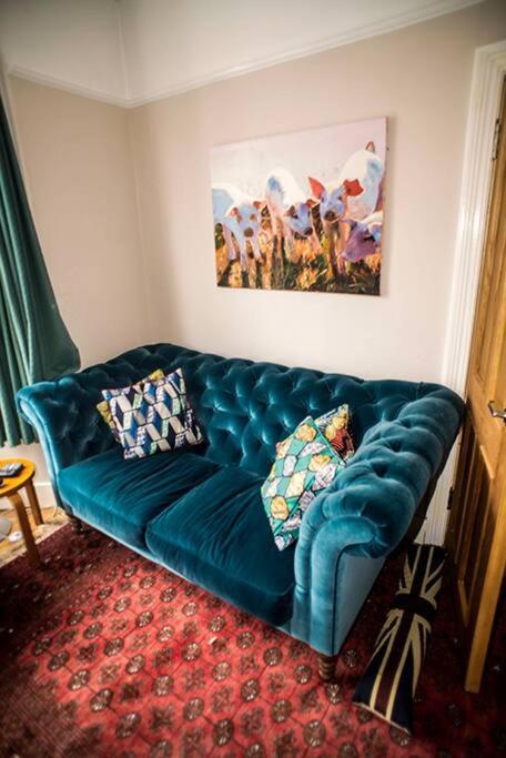 Three Bedroomed Victorian Family House, Garden Holiday home