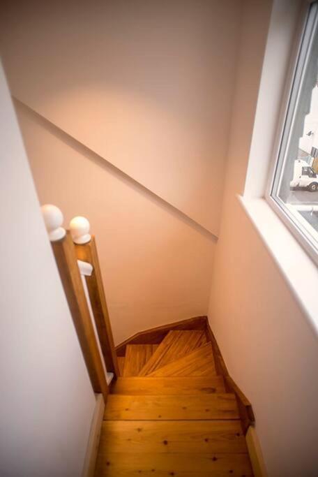Holiday home Three Bedroomed Victorian Family House, Garden