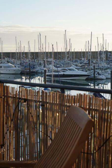 Stunning Modern Space With Harbour Views & Free Parking * Brighton