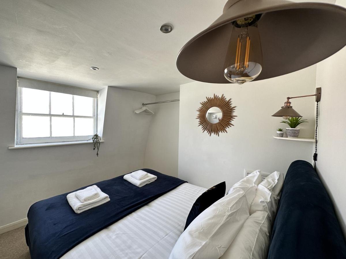 Central City Beach Pad Apartment Brighton