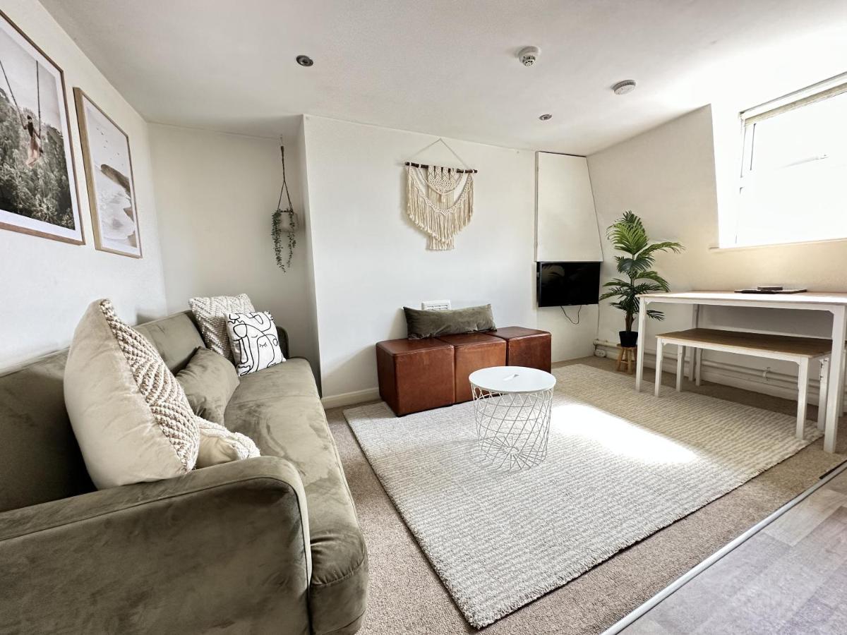 Central City Beach Pad Apartment *