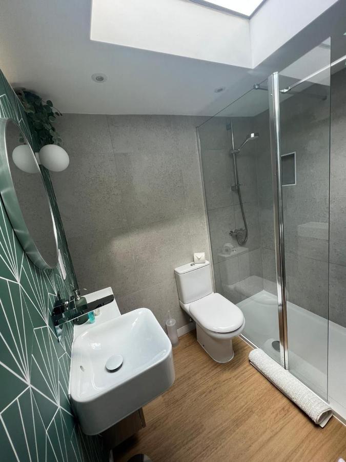 Ensuite Guest Unit With Ac And Free On-street Parking Guest house *