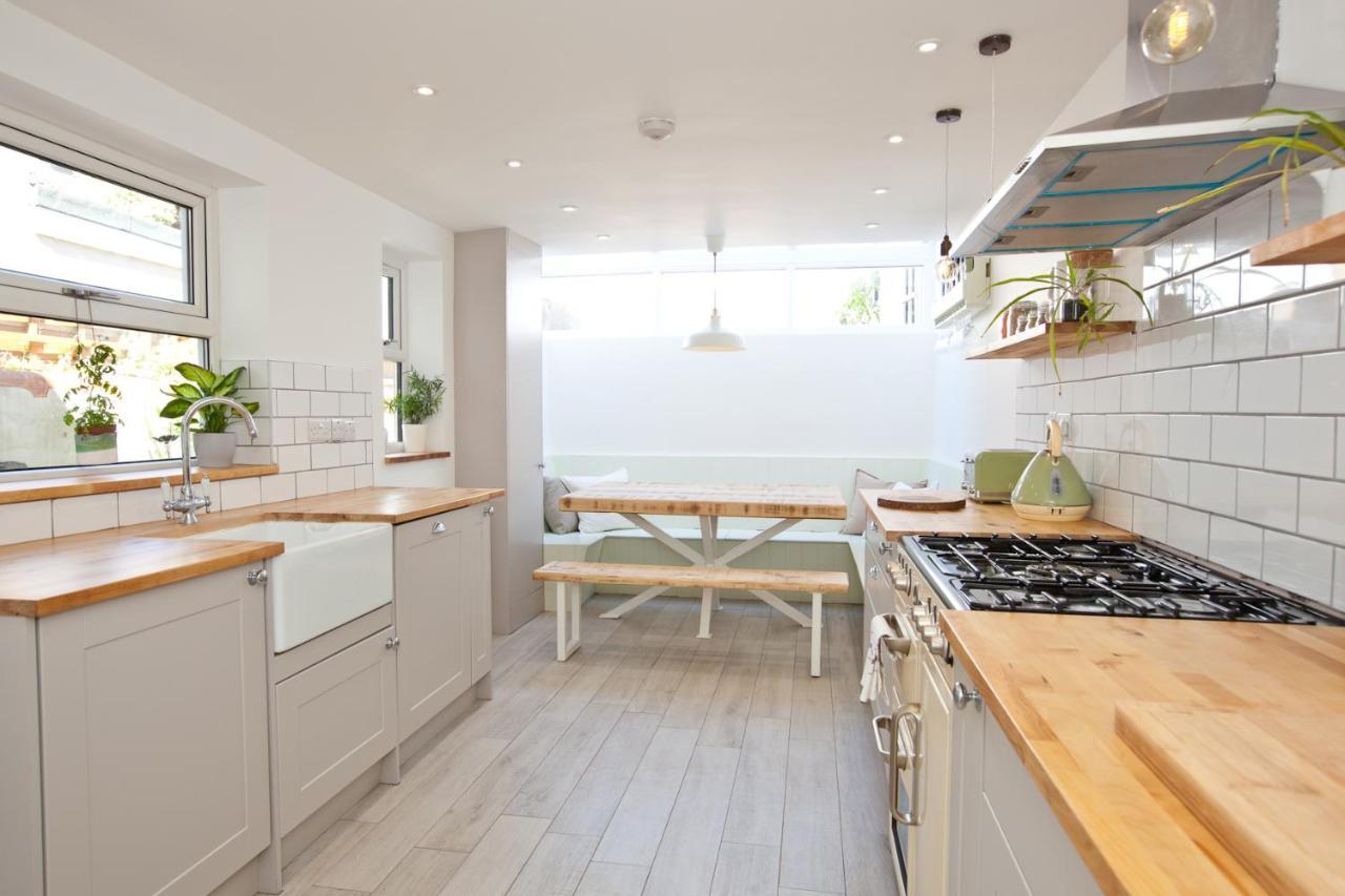 Spacious Retreat With Sunny Garden *