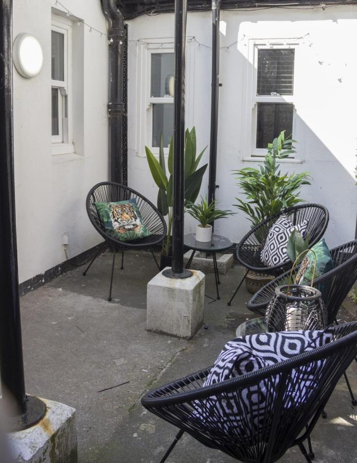 The Mews House *
