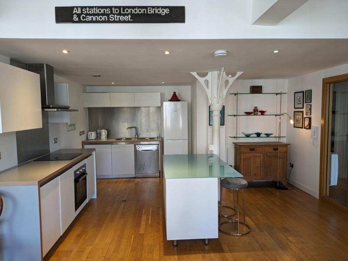 Loft Style 2-bed 2-bath In North Laines Apartment