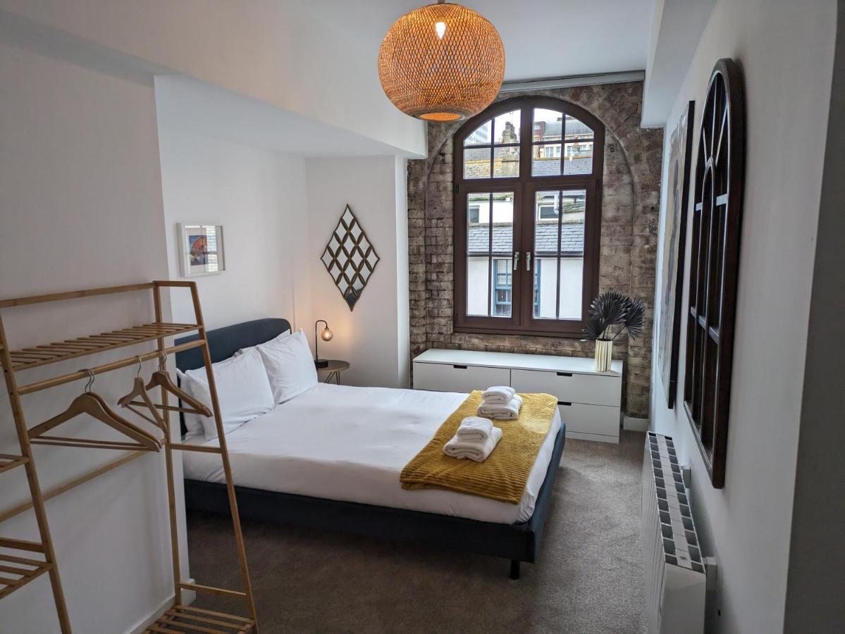 Loft Style 2-bed 2-bath In North Laines * Brighton