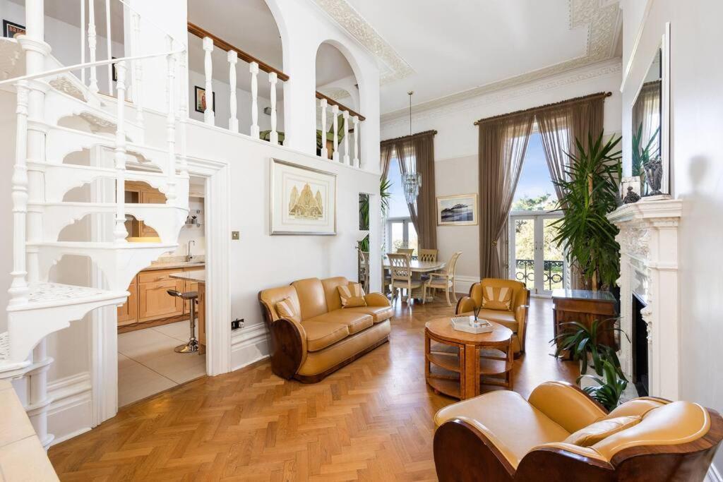 Gorgeous By The Sea Apartment Brighton