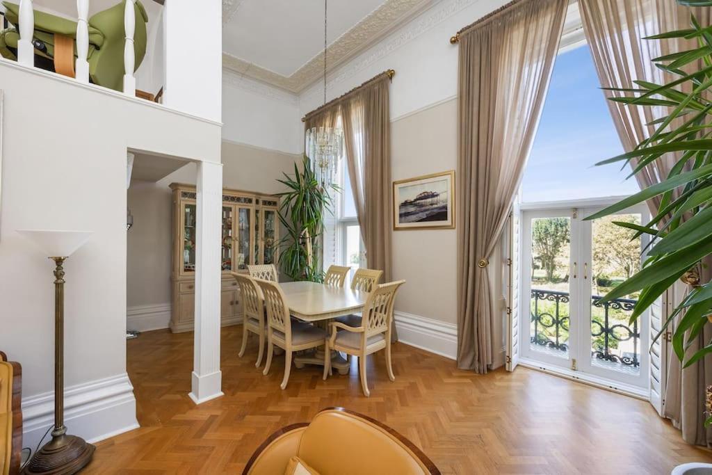 Gorgeous By The Sea Apartment Brighton