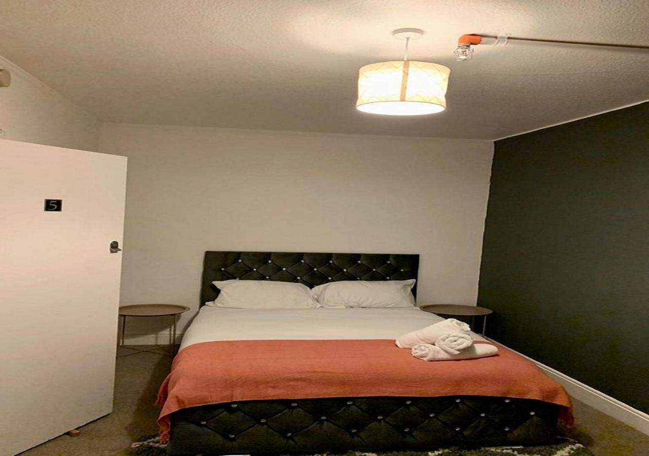 Mollyinn Central *
