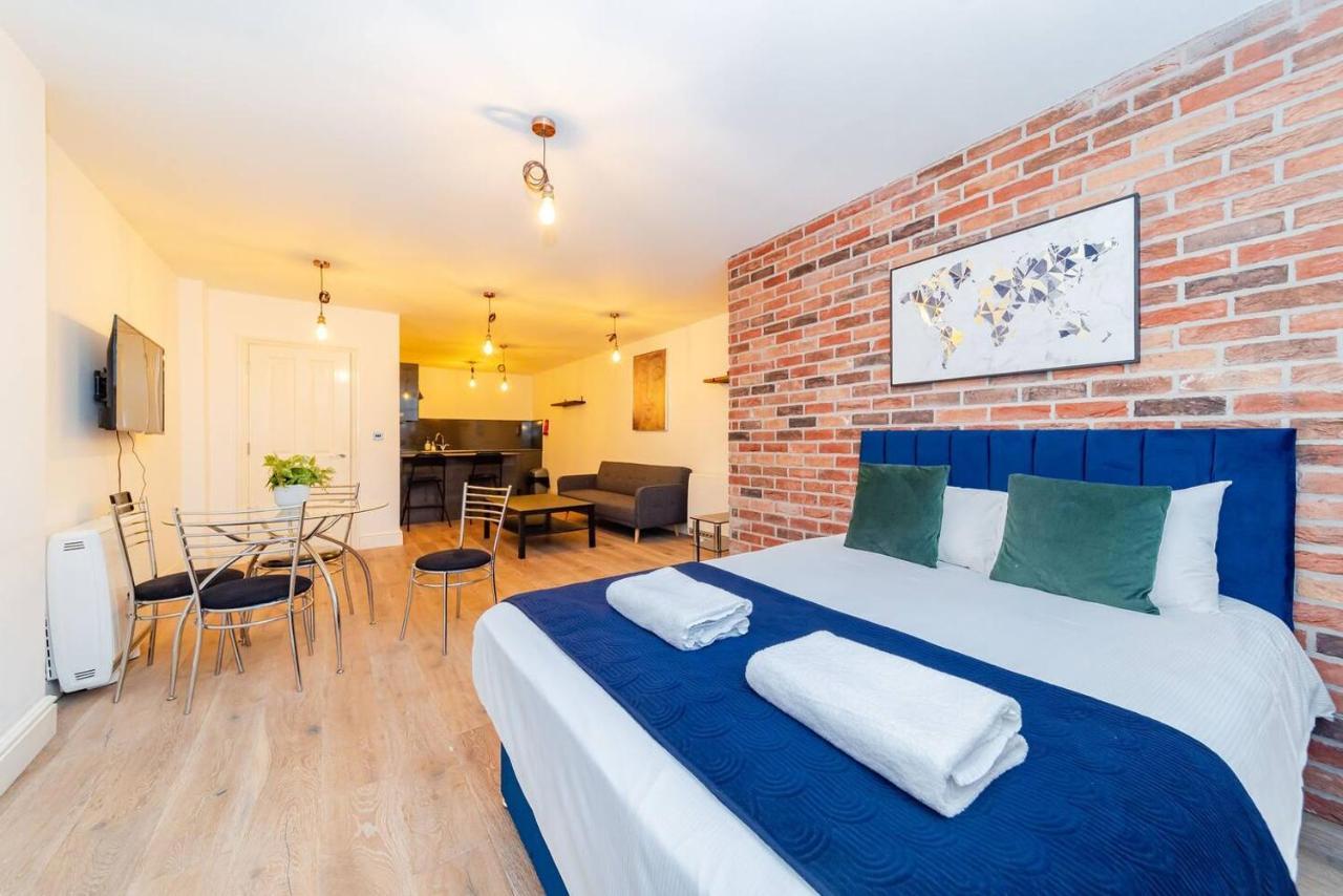 Apartment Flash Sale Centre Seafront Bn115fsto03 *
