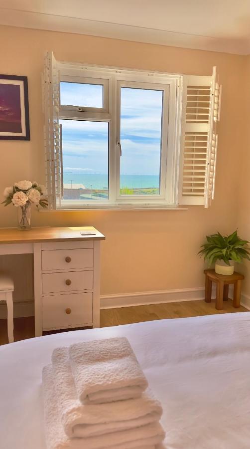 Beautifully Presented 3 Bed House Above The Marina * Brighton