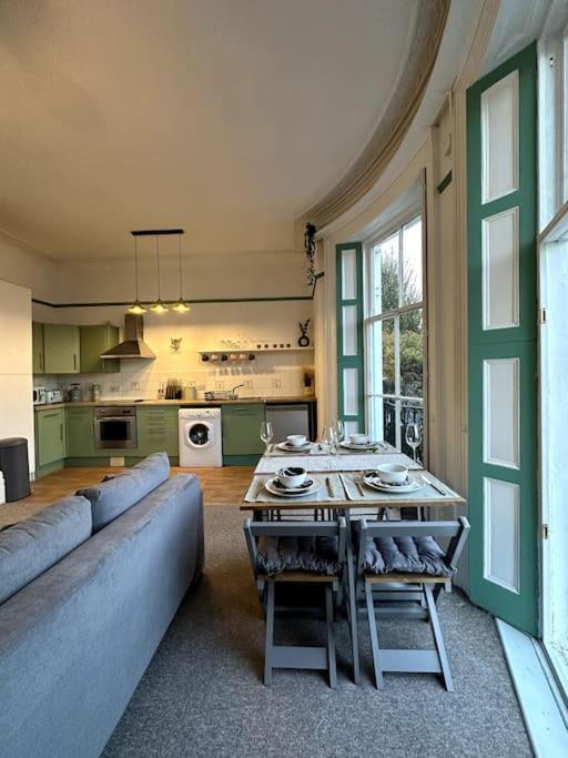 / Balcony/ Board Games / Bath Tub *