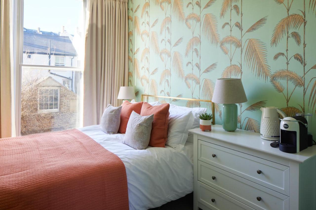 Lansdowne House * Brighton