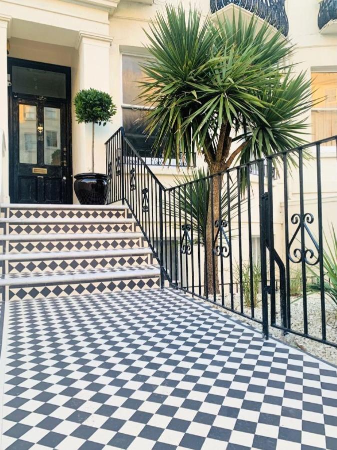 Lansdowne House * Brighton