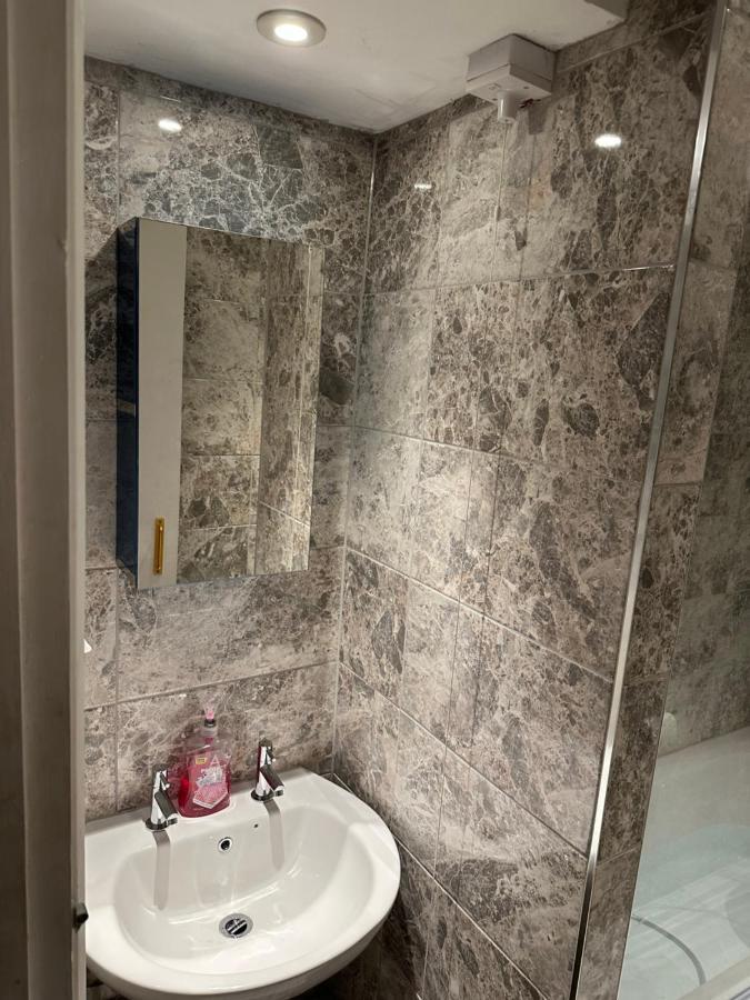 Central - 1 Bedroom Apartment, Sleeps 4 Brighton