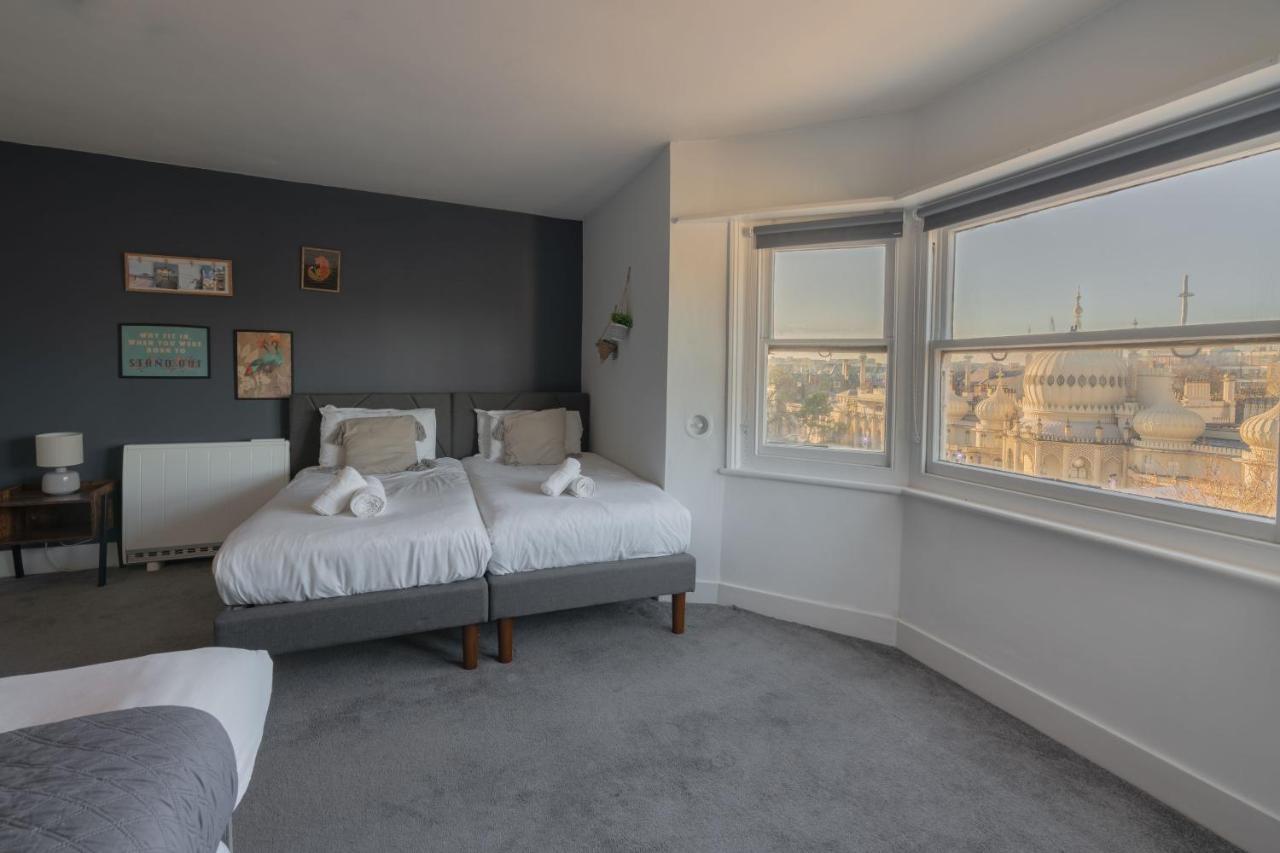 Large Apartment, Free Parking, Sleeps 10, For Contractors, Families Overlooking Royal Pavilion *