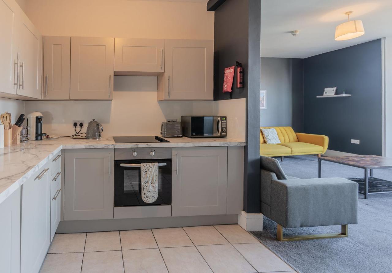 Apartment Large Apartment, Free Parking, Sleeps 10, For Contractors, Families Overlooking Royal Pavilion