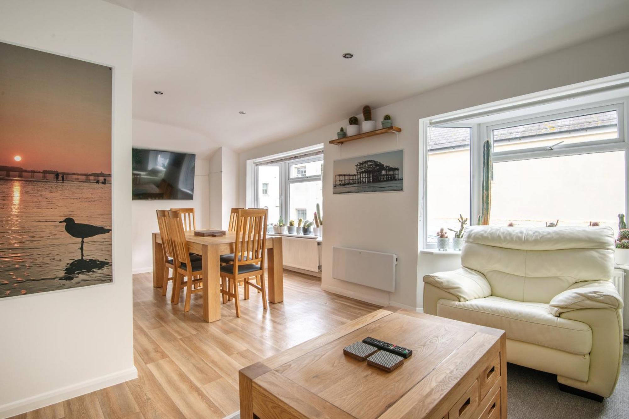 Apartment & - Group Or Family Fun