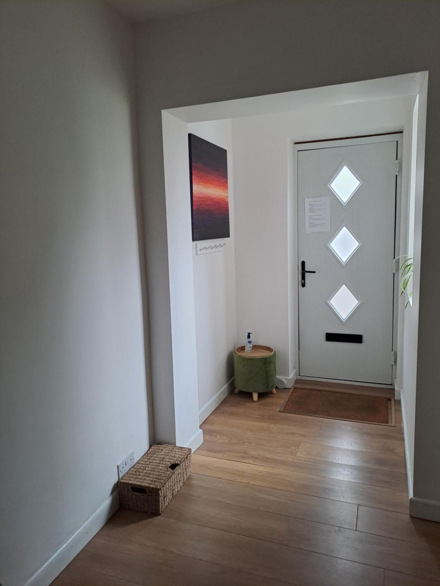 Quiet Comfortable Patcham Studio Free Parking Hallway Shared With Host