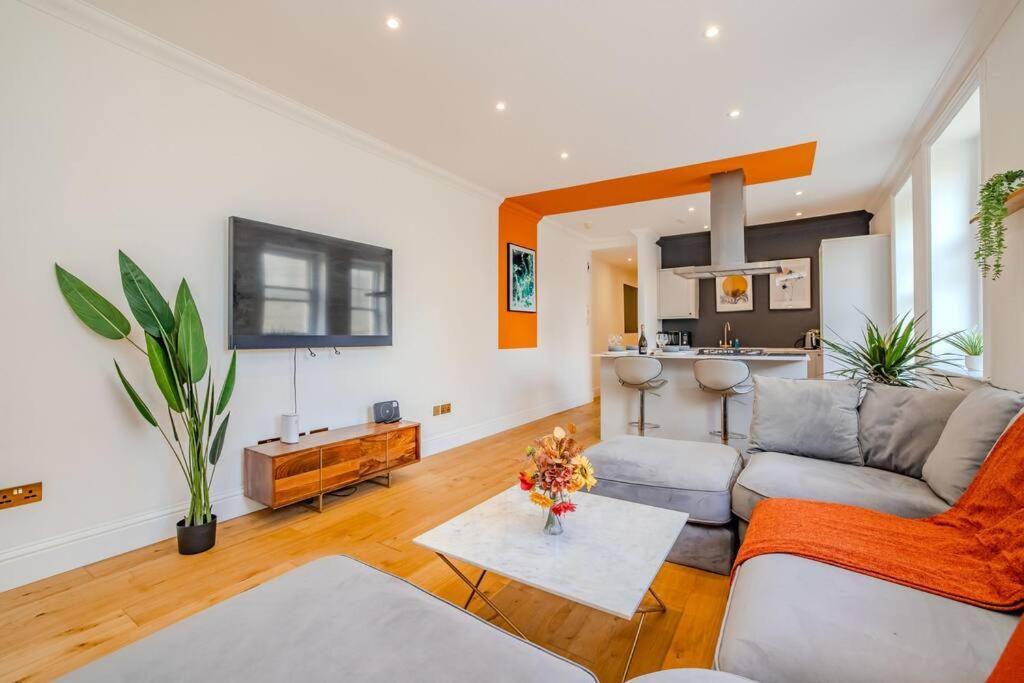 Free Parking Space 1 Car I I Two Bedroom I Sleep 6 Guests I Super Location Brighton