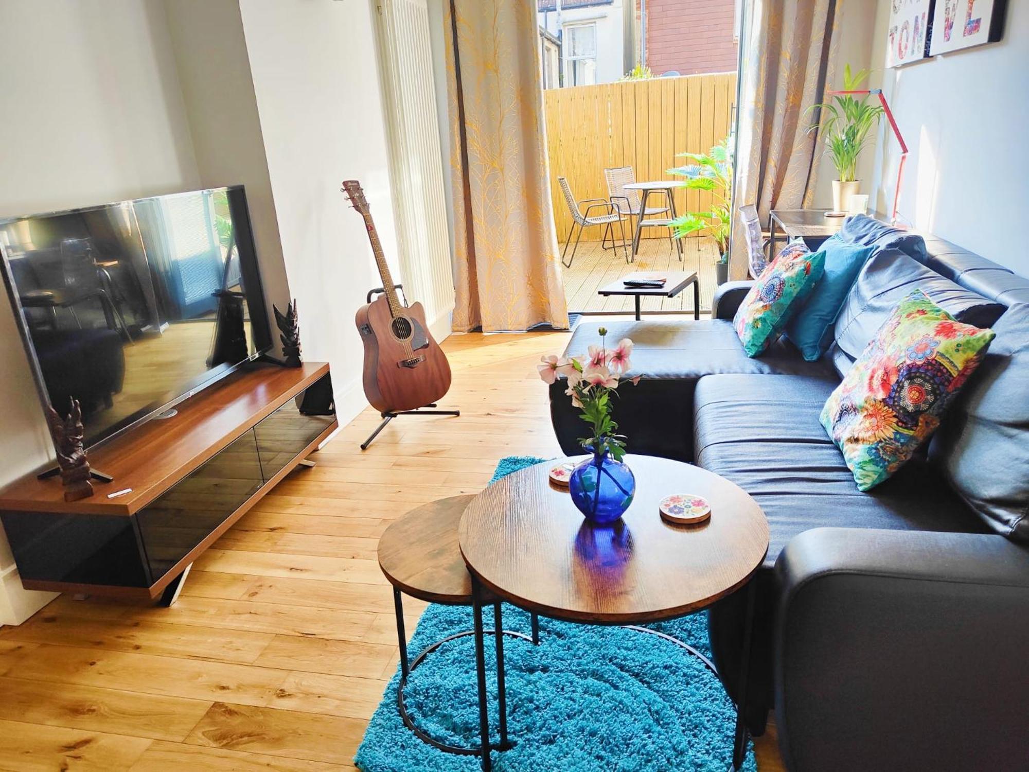 Apartment Modern Patio