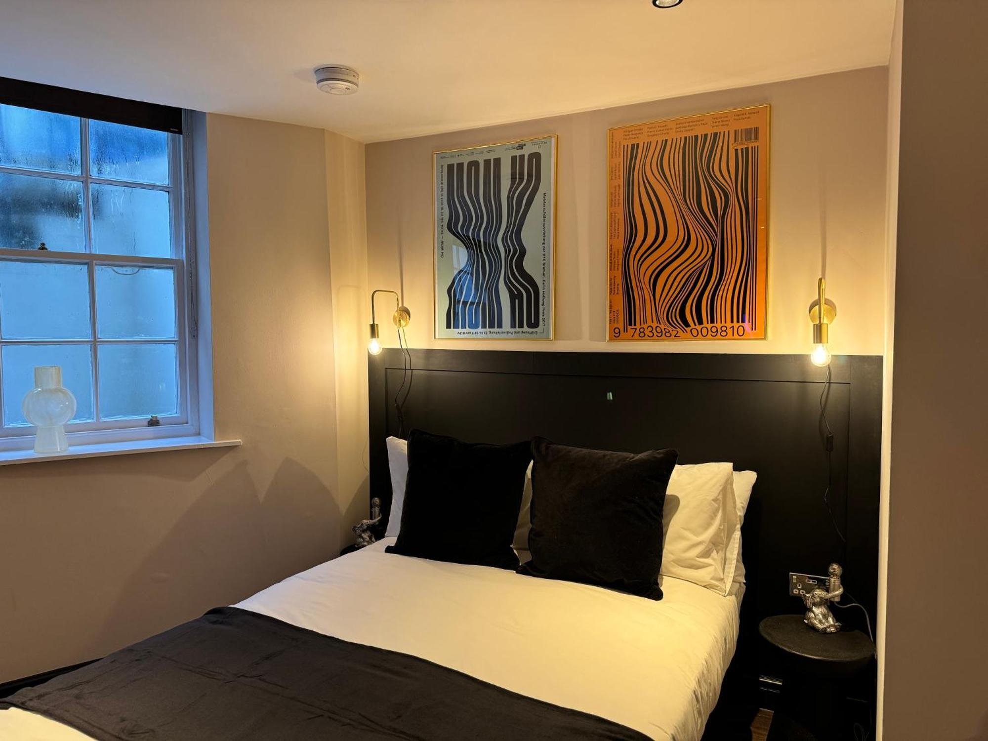 Luxury Studio Flat - Bn1 - Sleeps 4 * Brighton