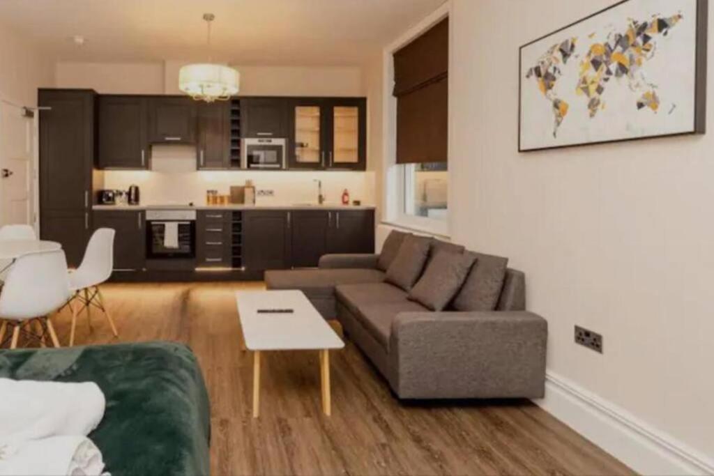 Flash Sale 1 Bedroom Flat Bn145wes09 Apartment