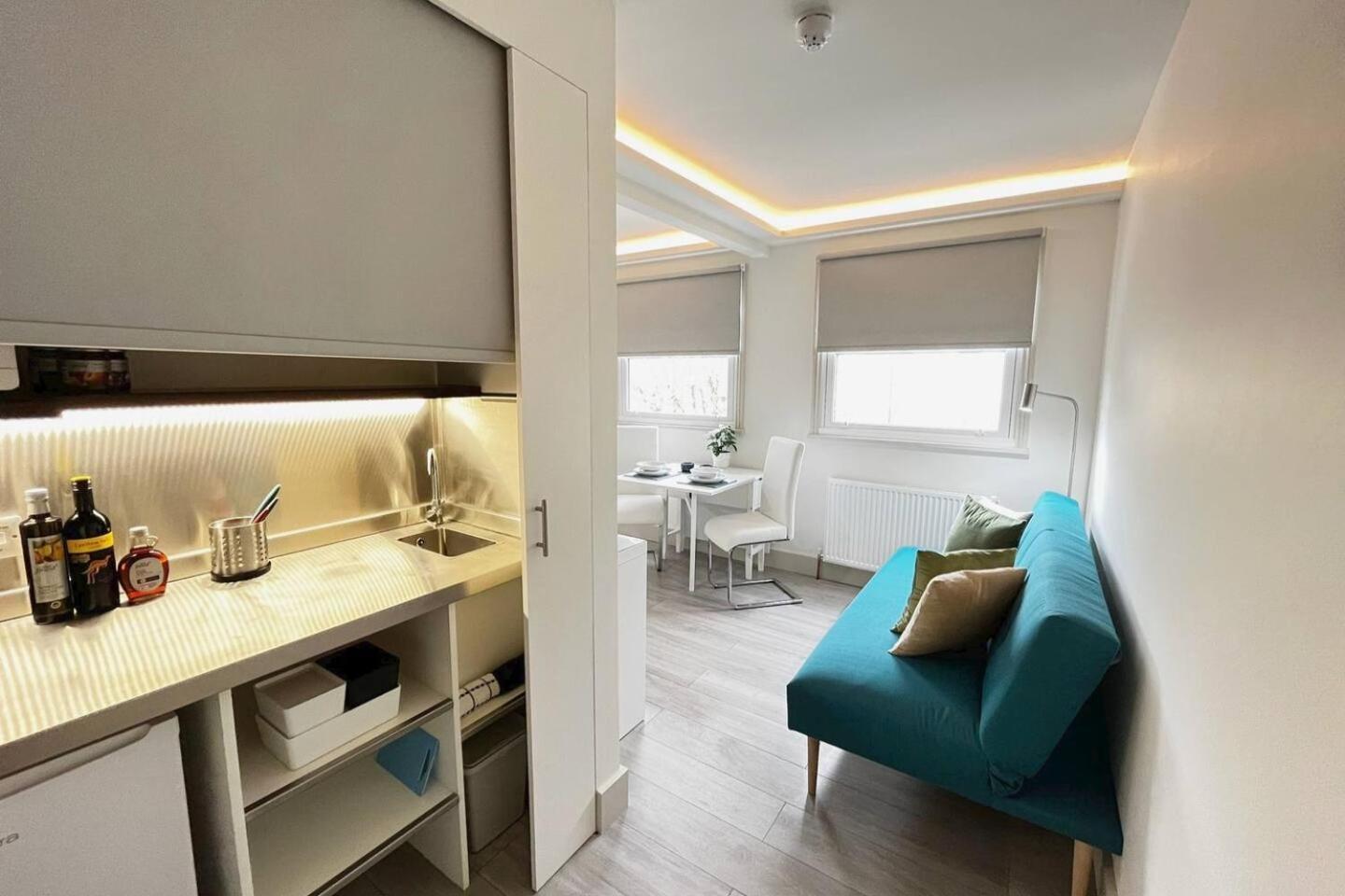 Apartment 11 Seaside Serenity Chic Steps To *