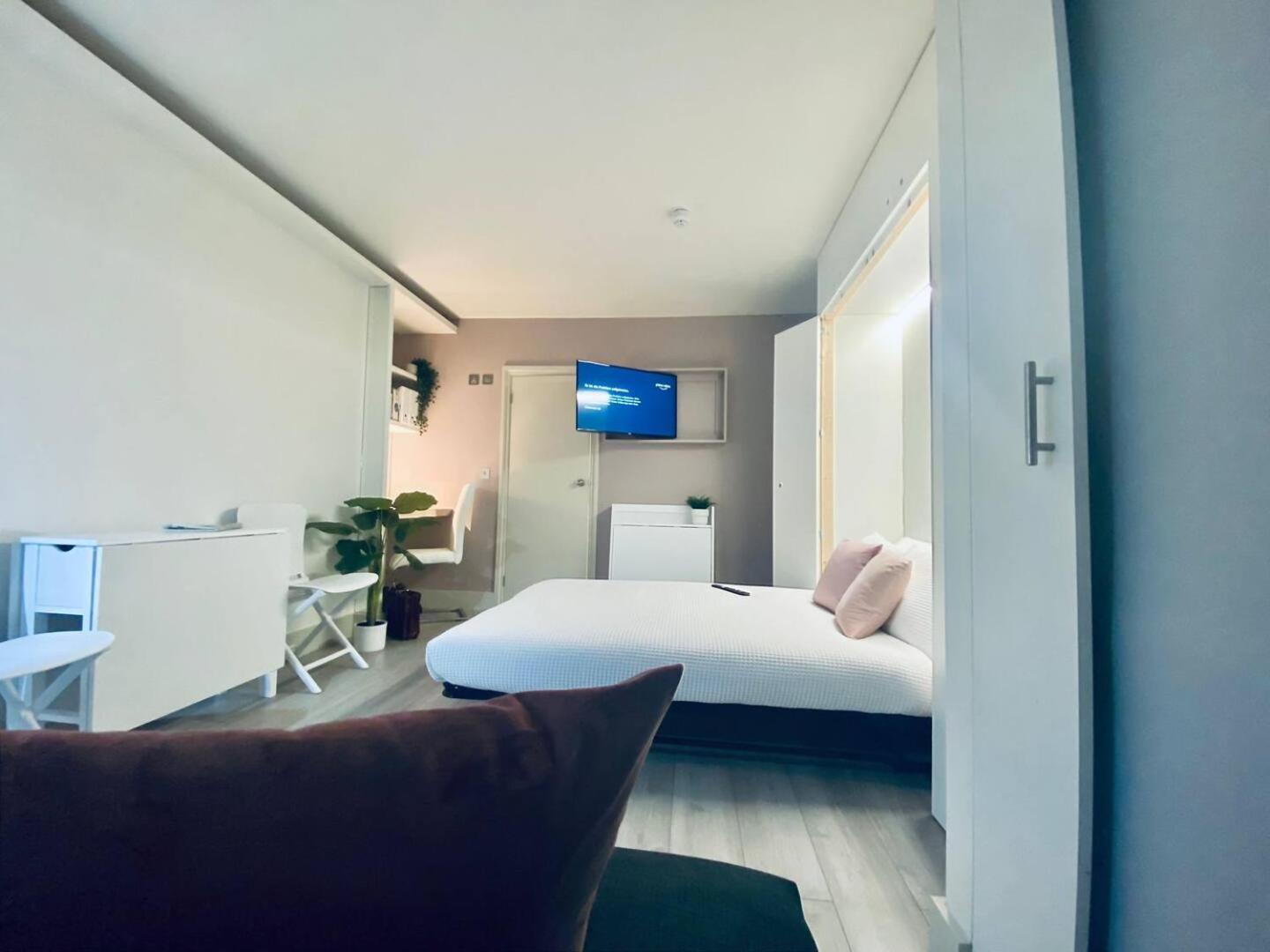 12 Luxury Living Chic Steps From *