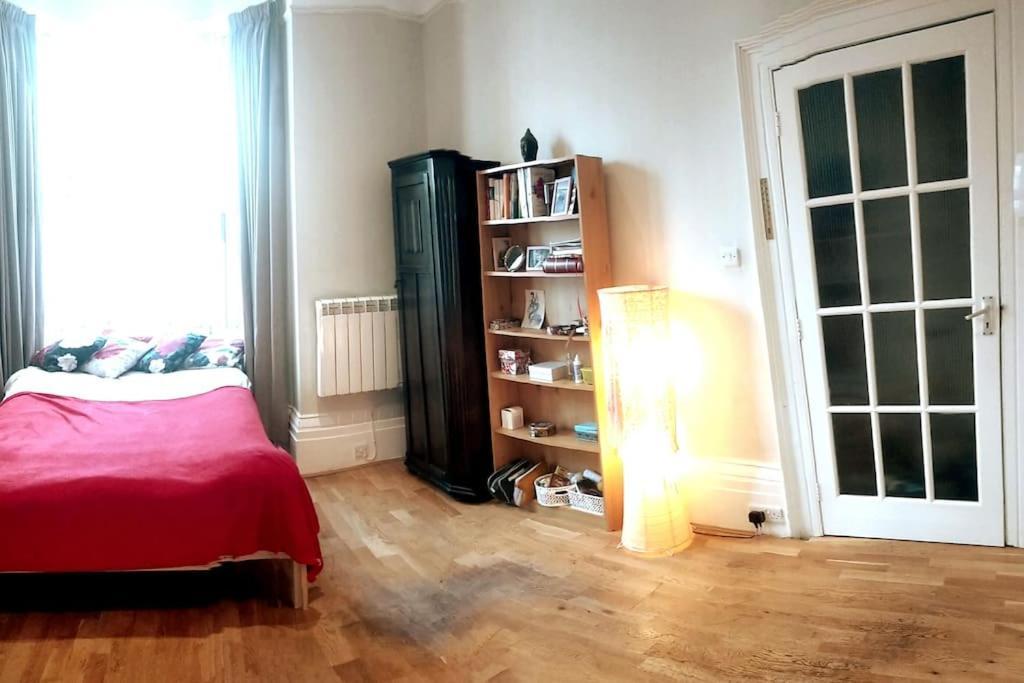 Cosy 1 Bedroom With Garden 2 Min From Seafront *