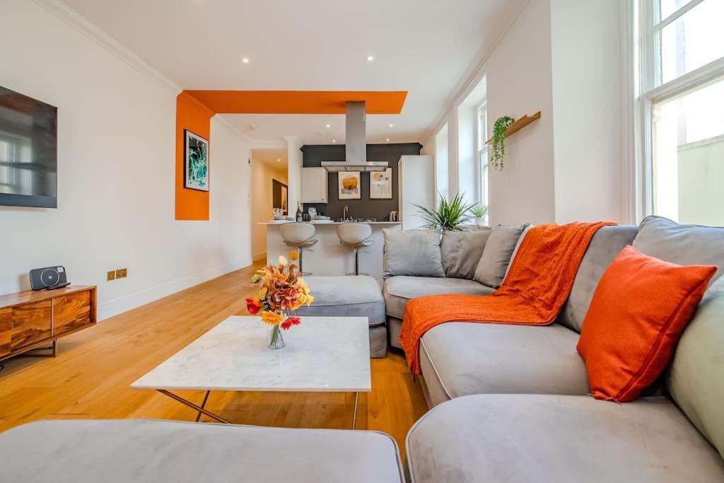 Apartment Free Parking Space 1 Car I I Two Bedroom I Sleep 6 Guests I Super Location Brighton