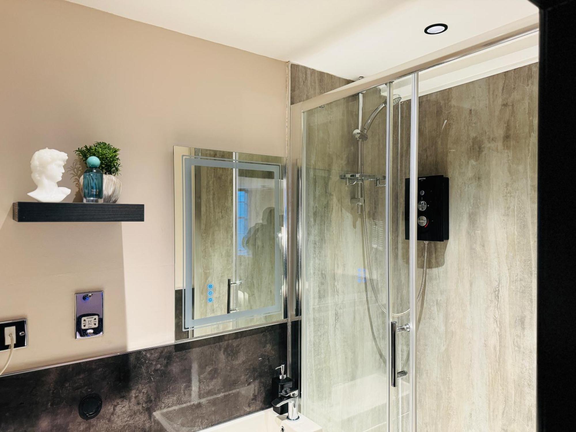Luxury Studio Flat - Bn1 - Sleeps 4 Brighton