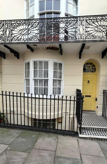 Seaside Garden Flat In Town
