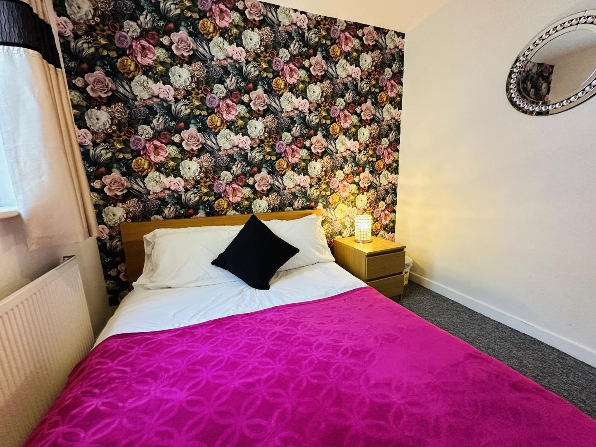 Apartment Best Location,4-Br House,Churchill Square Car Park & Sea-2 Min, Brighton Conference Centre 3 Min, Shops, Restaurants, I-360, Pier - Walking Distance