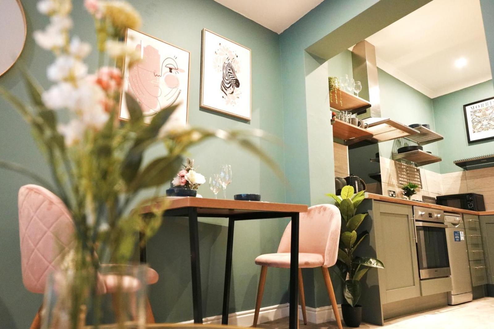 Flash Sale Train Station 2 Bedroom Flat Bn112stg Apartment Brighton