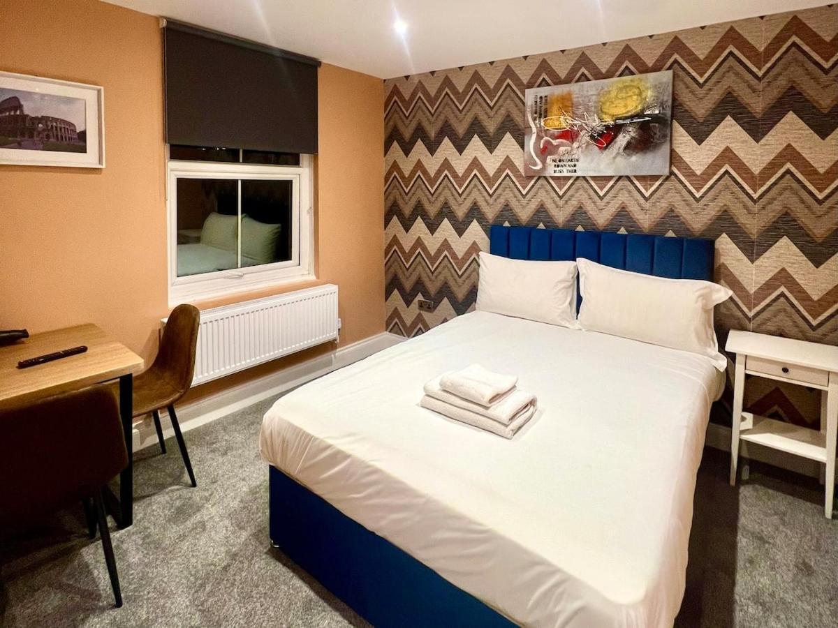 Apartment Flash Sale Train Station Bn137che02 Brighton