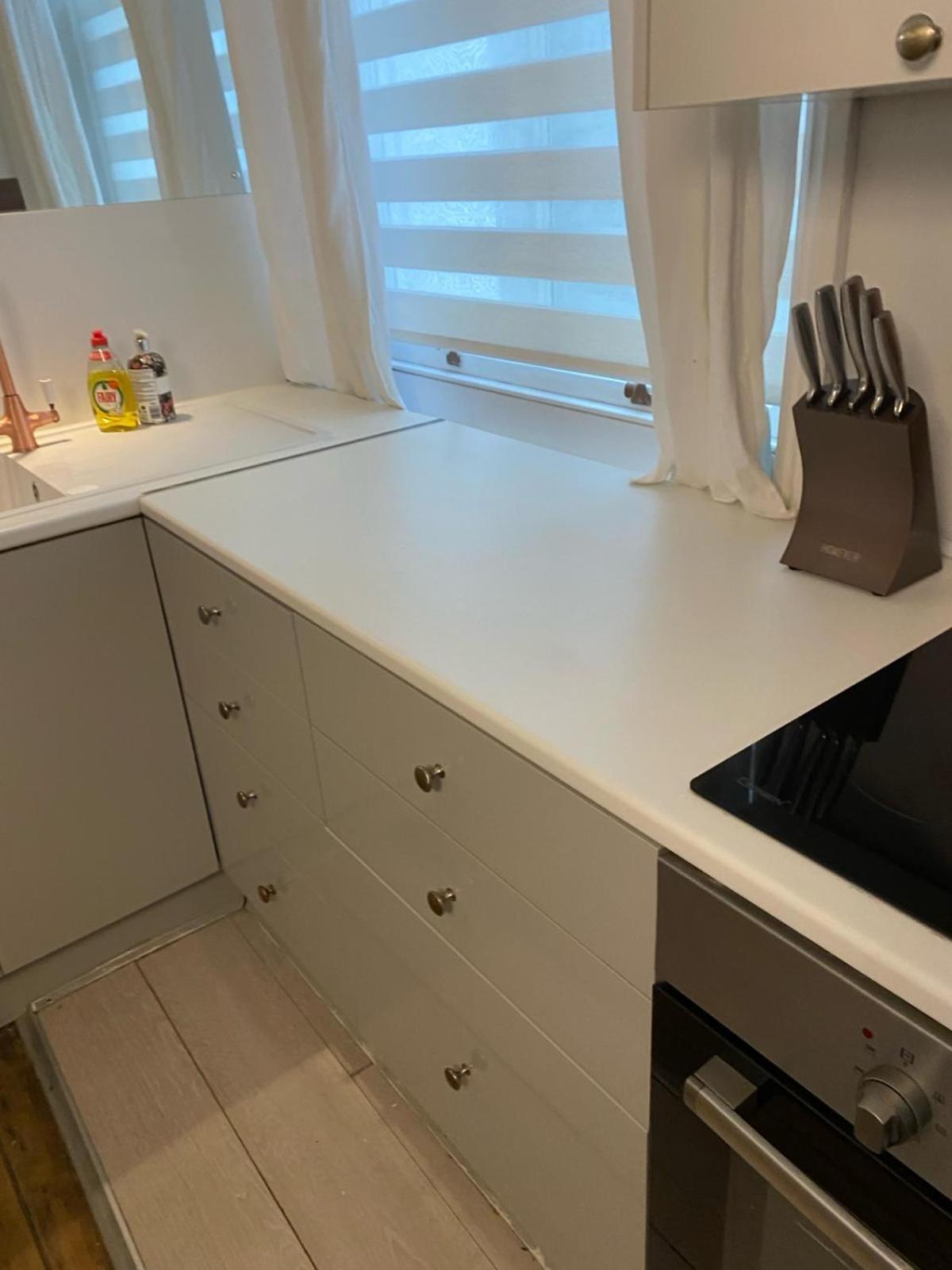 Apartment 2 Large One Bed - Prime Location - Quiet & Comfortable - Garden Access Brighton