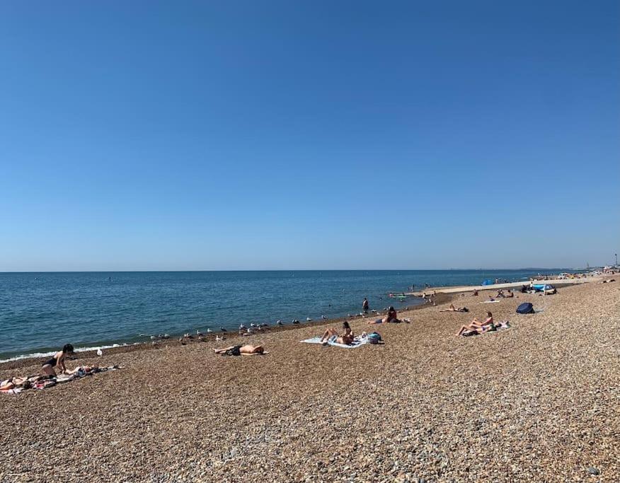 Holiday home Lovely 4 Bedroom Home, Stones Throw From The Brighton