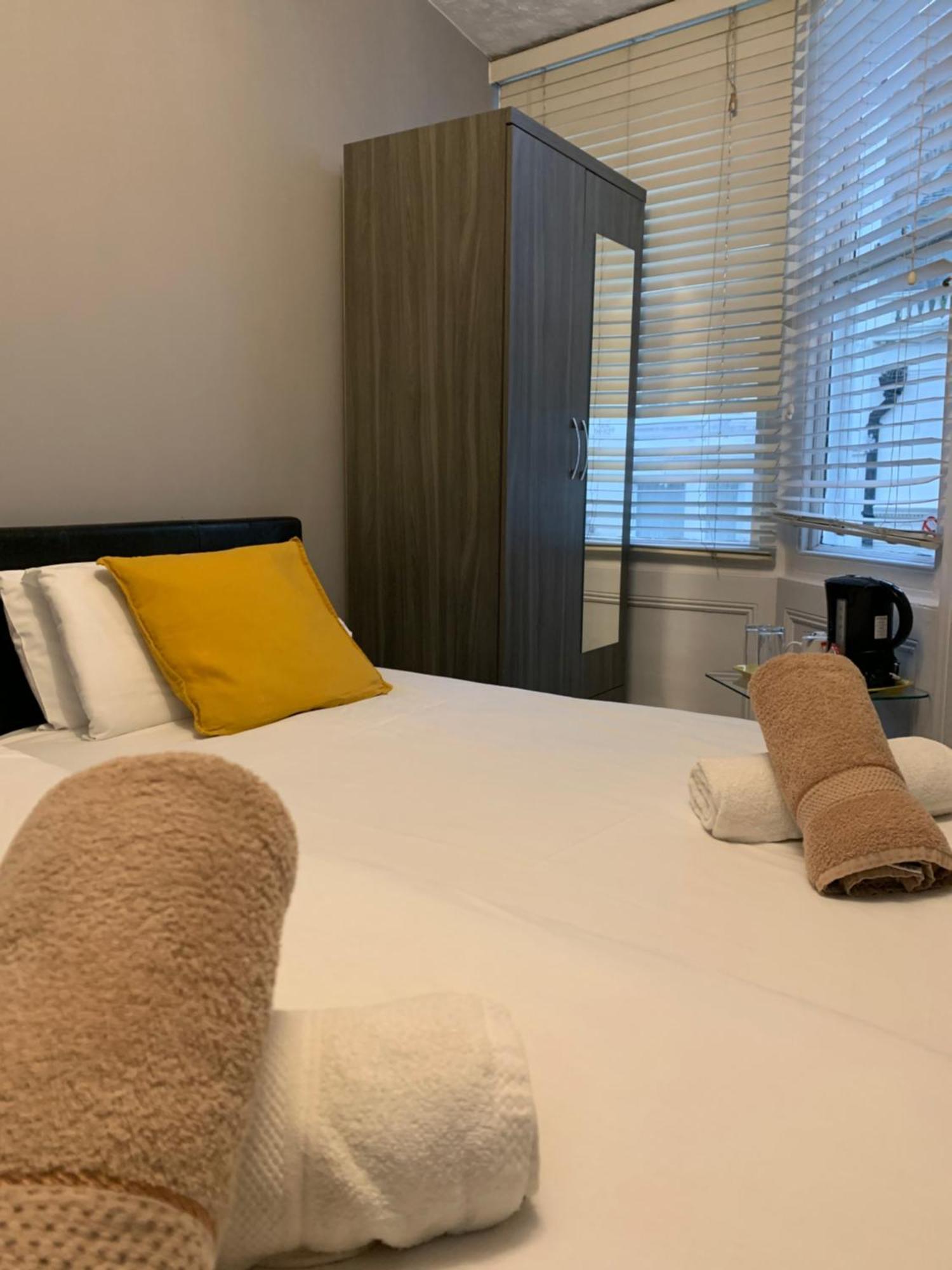 Relax 3* Brighton