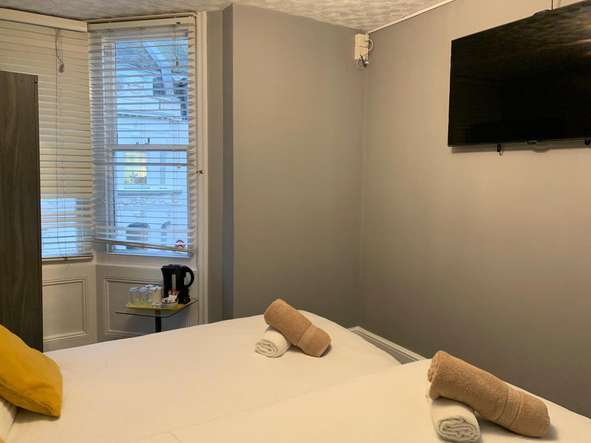 Relax 3* Brighton