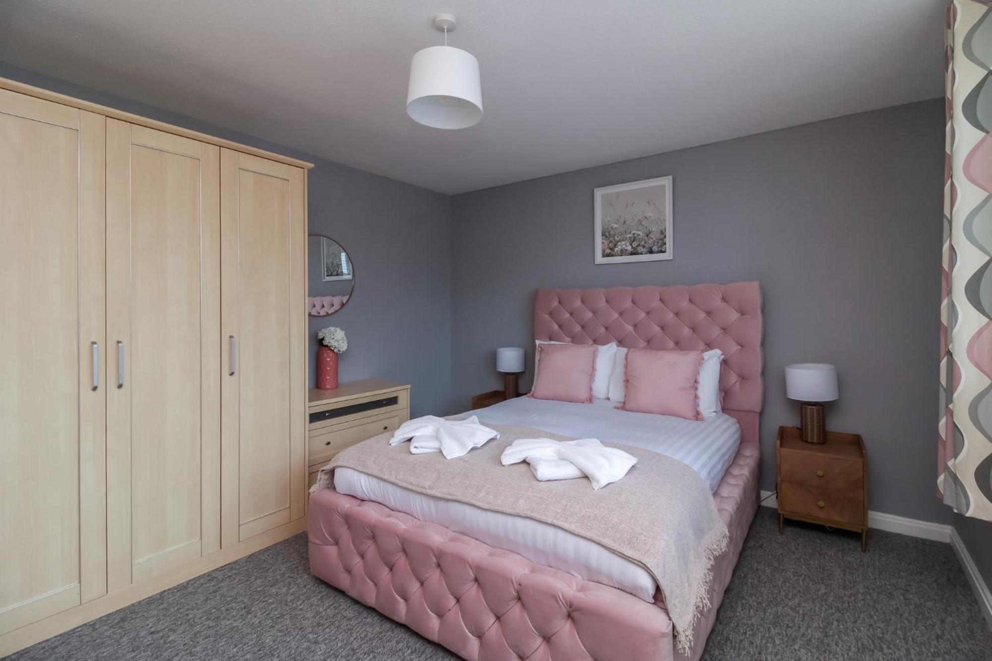 Holiday home Refurbished 4-br House Near Beach And The Downs Brighton