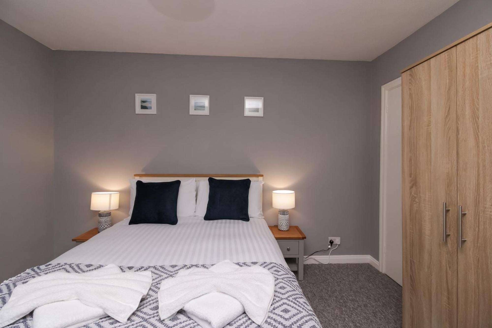 Refurbished 4-br House Near Beach And The Downs Brighton